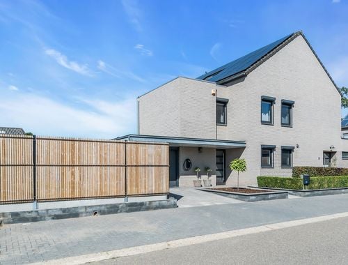                                         Woning te koop in Lanaken, € 439.000
