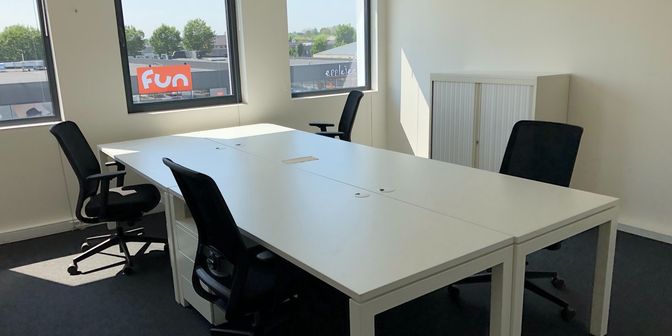 Bien professionnel à louer à Antwerpse Steenweg 19, 9080 Lochristi