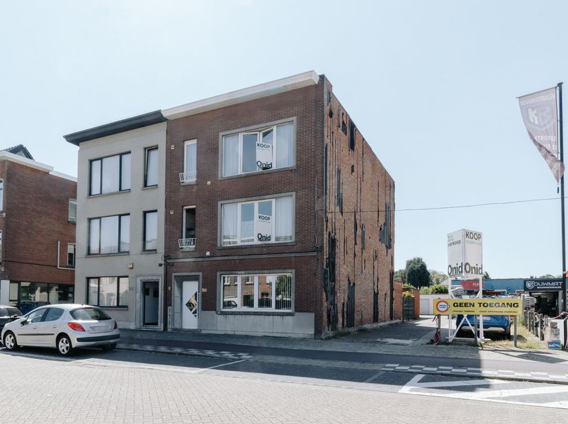 Huis te koop in Jules Moretuslei 506,
                    2610 Wilrijk