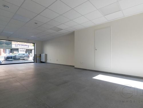                                         Handelszaak te huur in Komen, € 790
