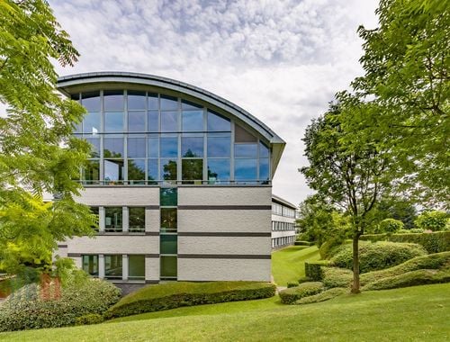                                        Bureaux à louer à Jette, € 7.292
