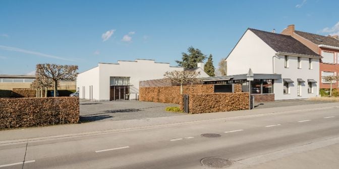 Bedrijfsvastgoed te koop in Politieke Gevangenenstraat 126, 8530 Harelbeke