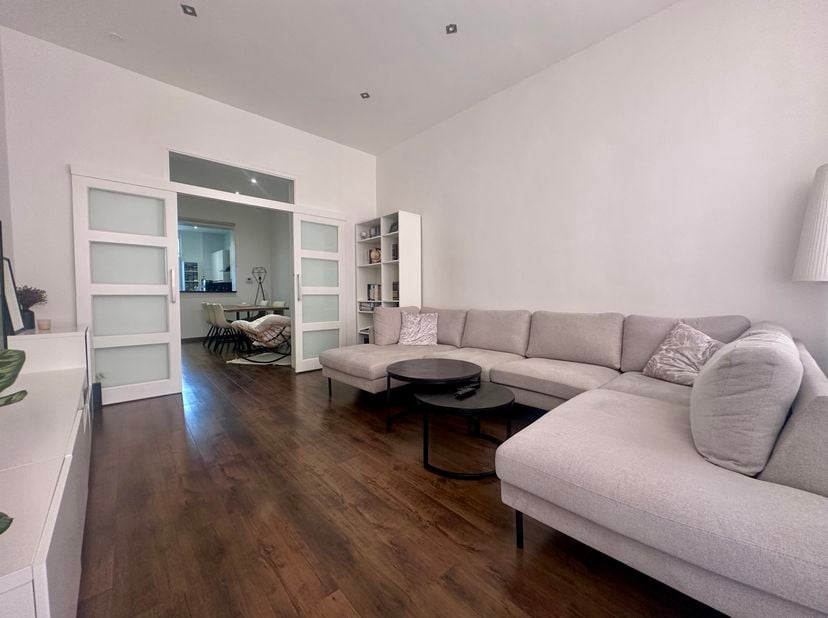 Appartement te koop
                    in 1060 Sint-Gillis