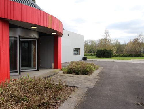                                         Commerce à vendre à Eeklo, € 1.695.000
