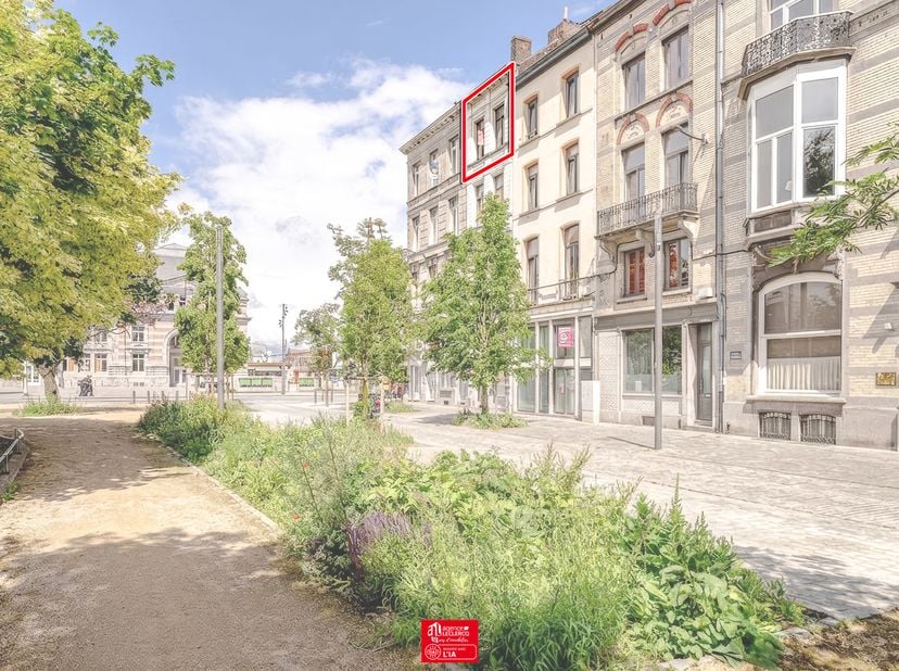 L’agence Leclercq vous présente ce studio d’une superficie de 41 m² situé au 3 éme étage d'une copropriété calme et correctement entretenue.<br />
Ce