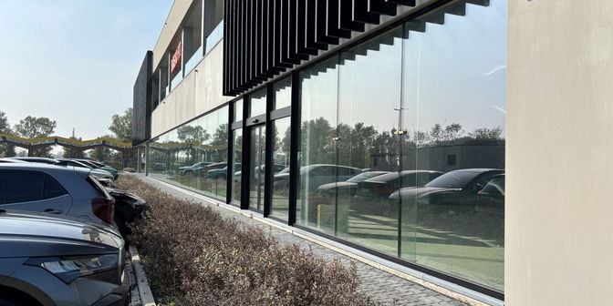 Bedrijfsvastgoed te huur in Ieperse Steenweg 127, 8630 Veurne