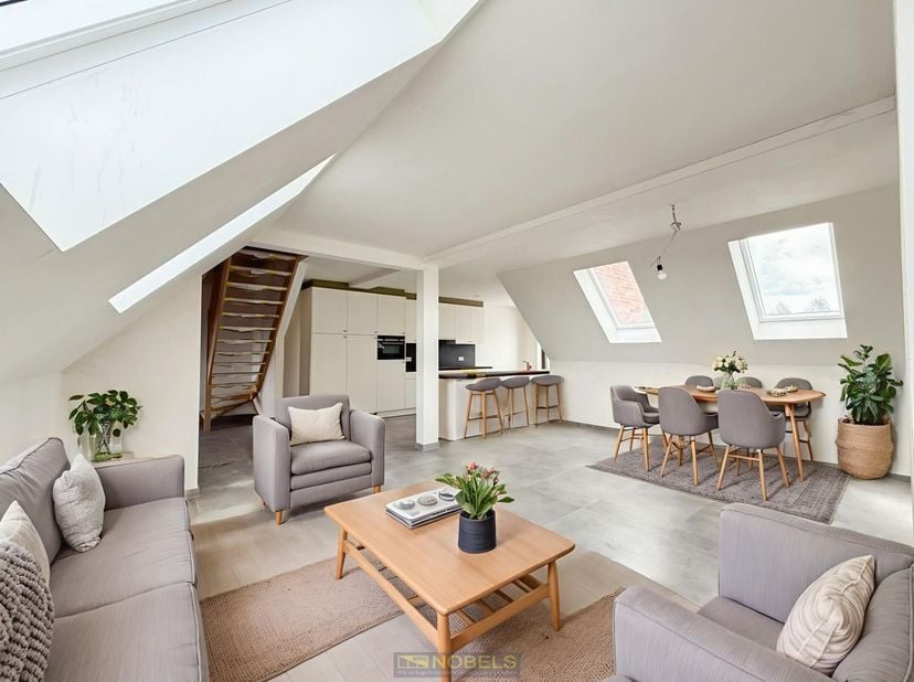 LUXUEUS NIEUWBOUWPROJECT in Brakel, afgewerkt in TIJDLOZE COTTAGE-STIJL met oog voor kwaliteit en detail. Deze kleinschalige residentie omvat 9 ENERGI