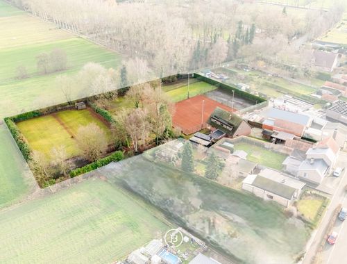                             Woning te koop in Oosteeklo

