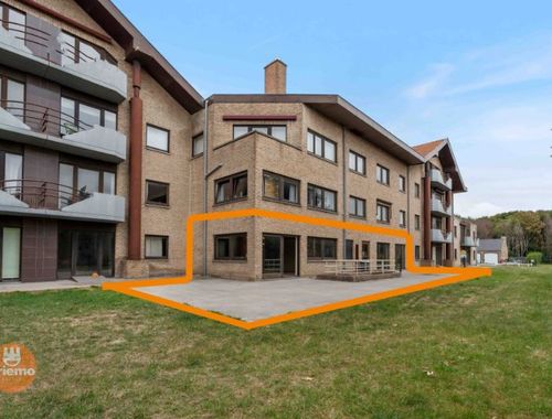                                         Appartement à vendre à Sint-Idesbald, € 250.000
