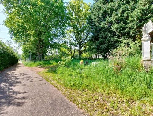                                         Terrain à vendre à Baal, € 40.000
