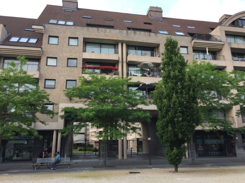 Garage te huur in Veemarkt 47 bus P 193,
                    8500 Kortrijk