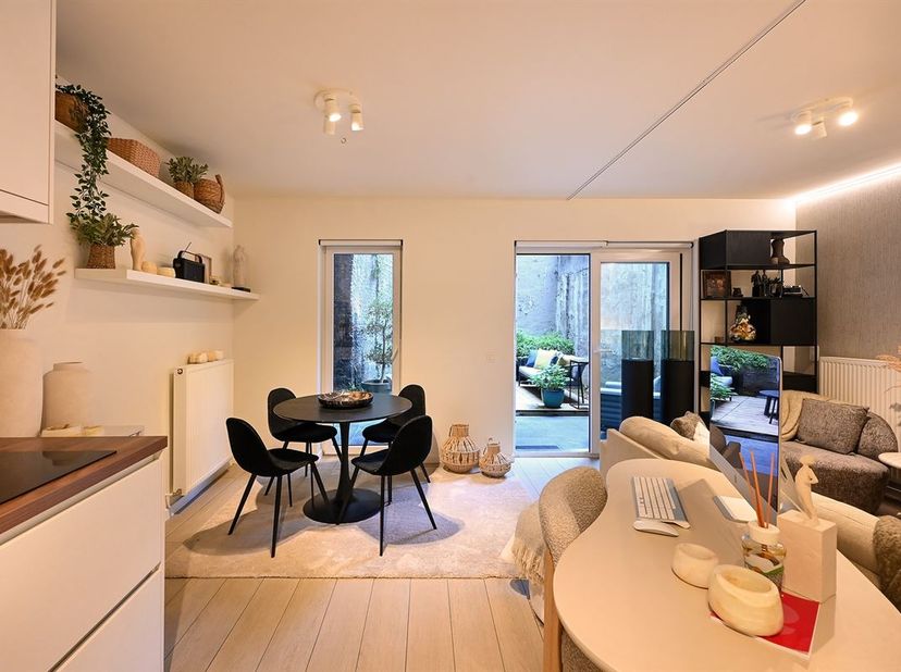 Appartement à louer
                    à 2018 Antwerpen