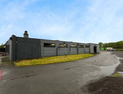                                         Bedrijfsgebouw te huur in Beervelde, € 2.250
