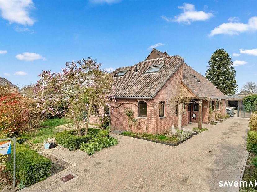 Cette charmante maison se trouve dans une rue tranquille du hameau de Kattenbos à Lommel. Le centre ville de Lommel est accessible à vélo.<br />
<br
