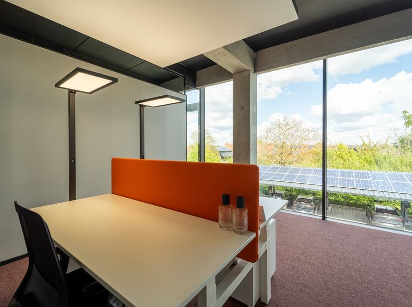 Dans le centre d'affaires V.Futurum, nous proposons des bureaux modernes à louer à Roeselare. Cet établissement commercial innovant est conçu pour con