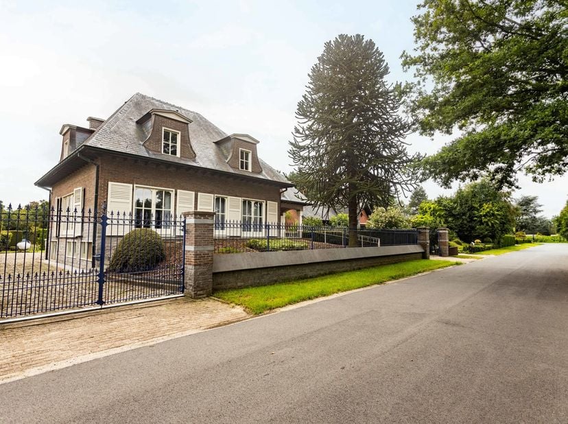 Huis te koop in Willebochtenlaan 6,
                    9290 Berlare