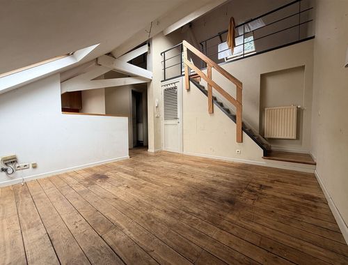                                         Appartement à louer à Tournai, € 750
