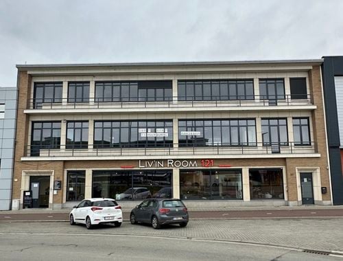                                         Kantoor te huur in Antwerpen, € 2.770,83
