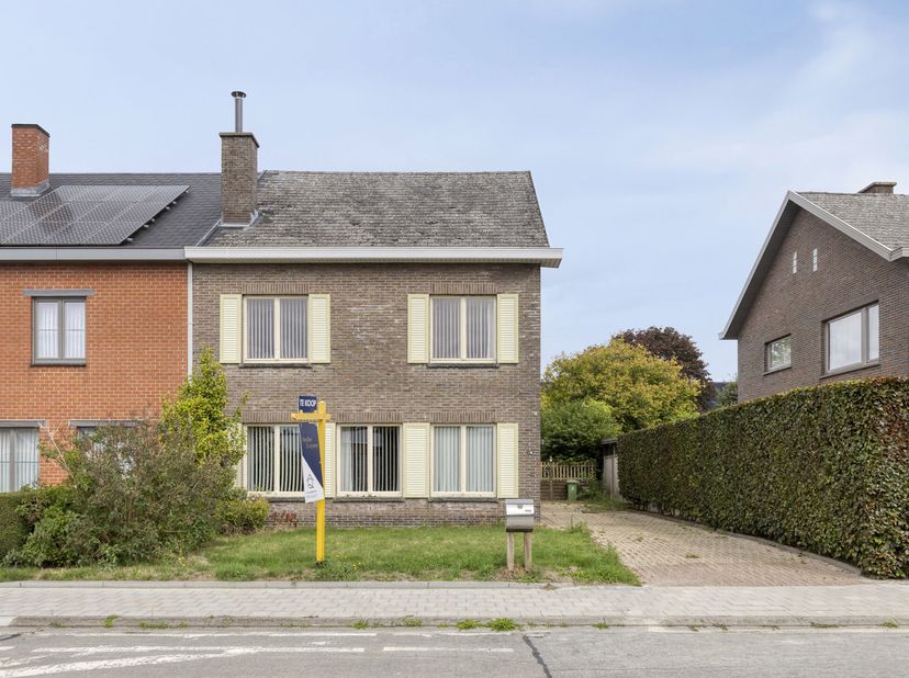Huis te koop in Doornweg 73,
                    9260 Wichelen