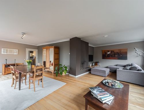                                         Appartement à vendre à Berchem, € 335.000
