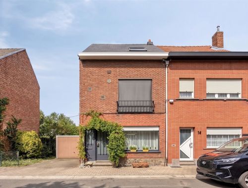                                         Eengezinswoning te koop in Willebroek, € 399.000
