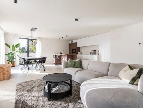                                         Appartement te huur in 's Gravenwezel, € 1.600

