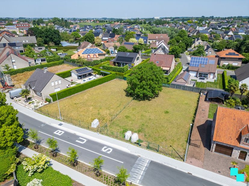 Terrain à vendre
                    à 8870 Izegem