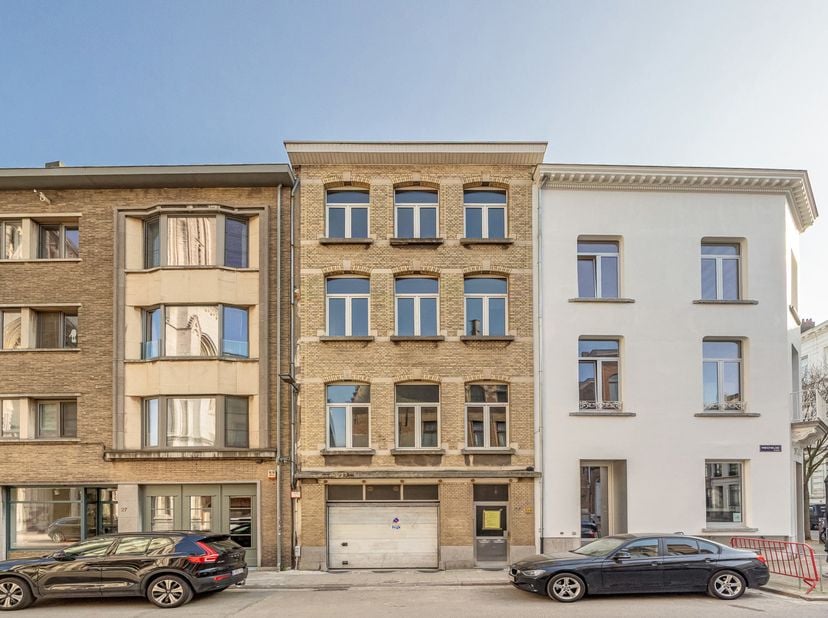 Bien professionnel à vendre
                    à 2000 Antwerpen
