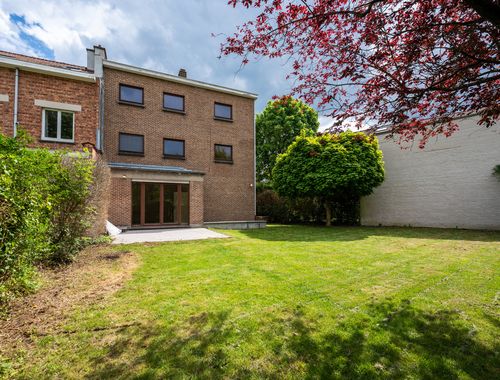                                         Maison à vendre à Woluwe-Saint-Pierre, € 879.000
