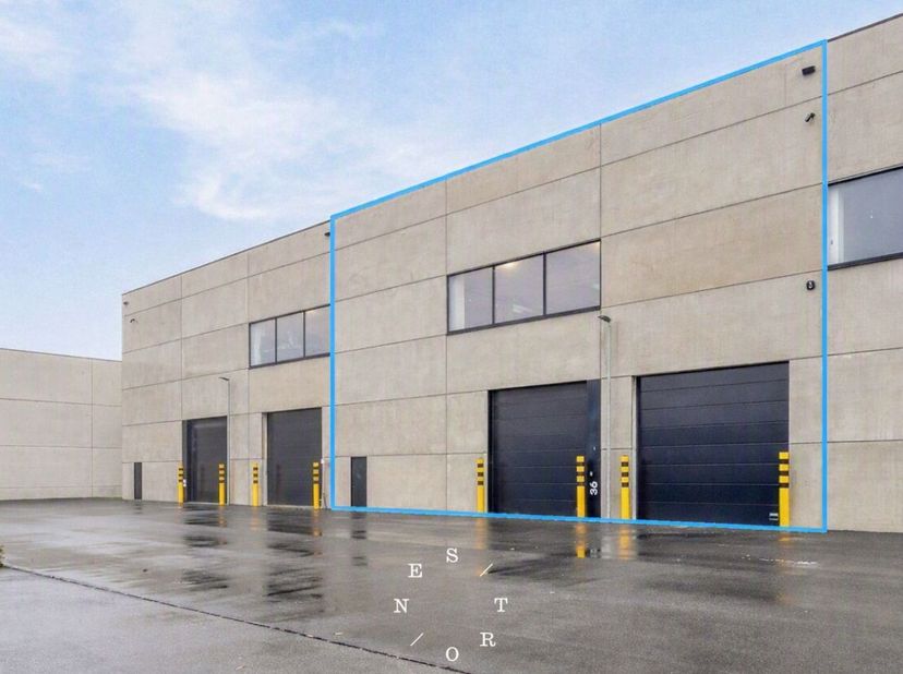 Bien professionnel à vendre à Kalkhoevestraat 36,
                    8790 Waregem