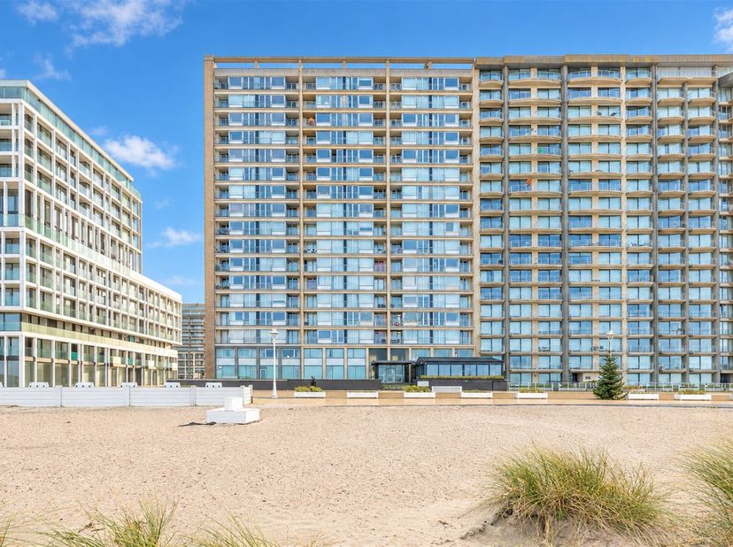 Appartement te koop in Albert I Laan 342,
                    8620 Nieuwpoort