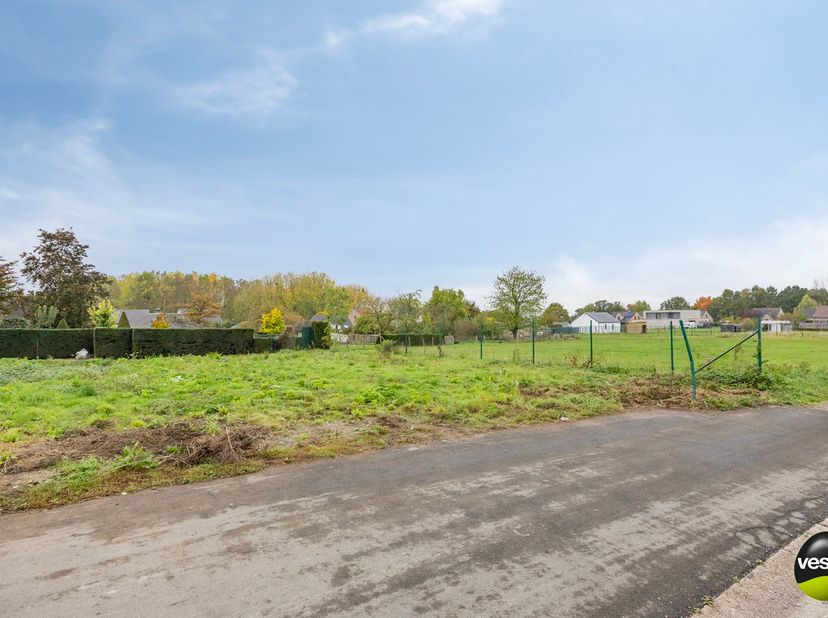 Terrain à vendre
                    à 3740 Hoeselt