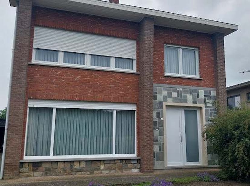 Huis te koop in Heldenstraat 46,
                    3200 Gelrode
