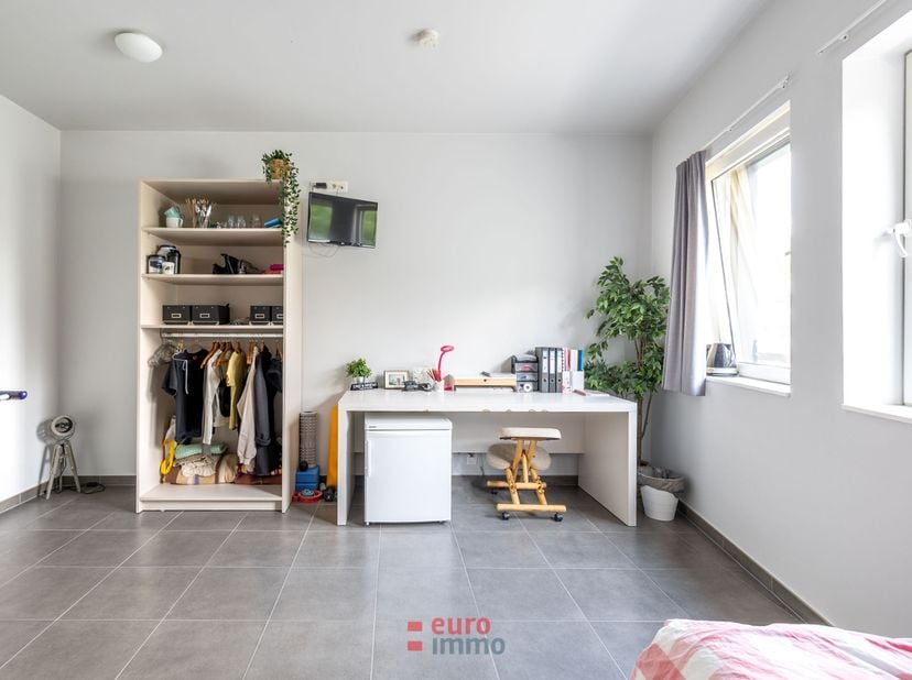 L’un des plus beaux et des plus spacieux studios étudiants à vendre à Bruges !<br />
Vous êtes depuis quelque temps à la recherche de l’investissement