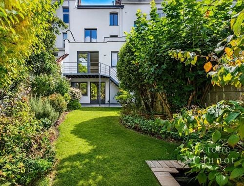                                         Woning te huur in Schaarbeek, € 2.835
