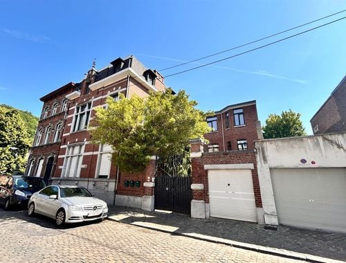                                         Appartement à louer à Liège, € 825

