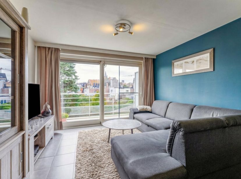 In het hart van Blankenberge, op een steenworp van het station en de zee, ligt dit gezellige appartement in de residentie Seagarden Village. Je komt b