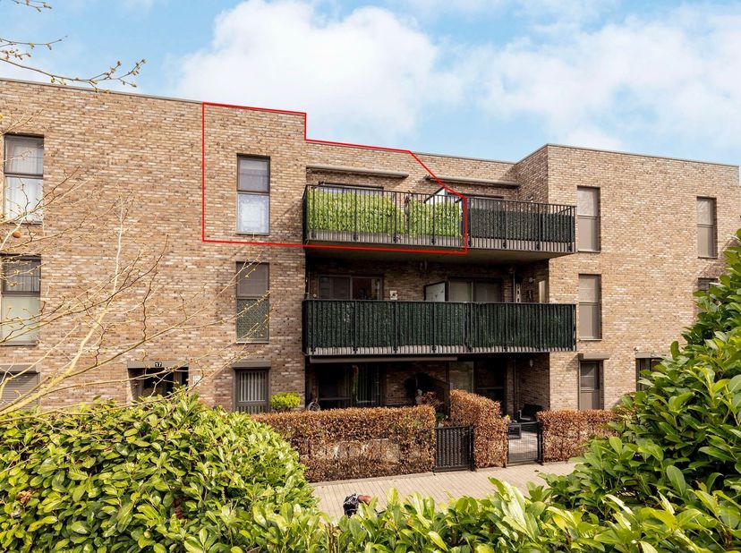 Instapklaar appartement met 1 slaapkamer, 2 terrassen en staanplaats te Geel.<br />
<br />
Op zoek naar een comfortabel en energiezuinig appartement