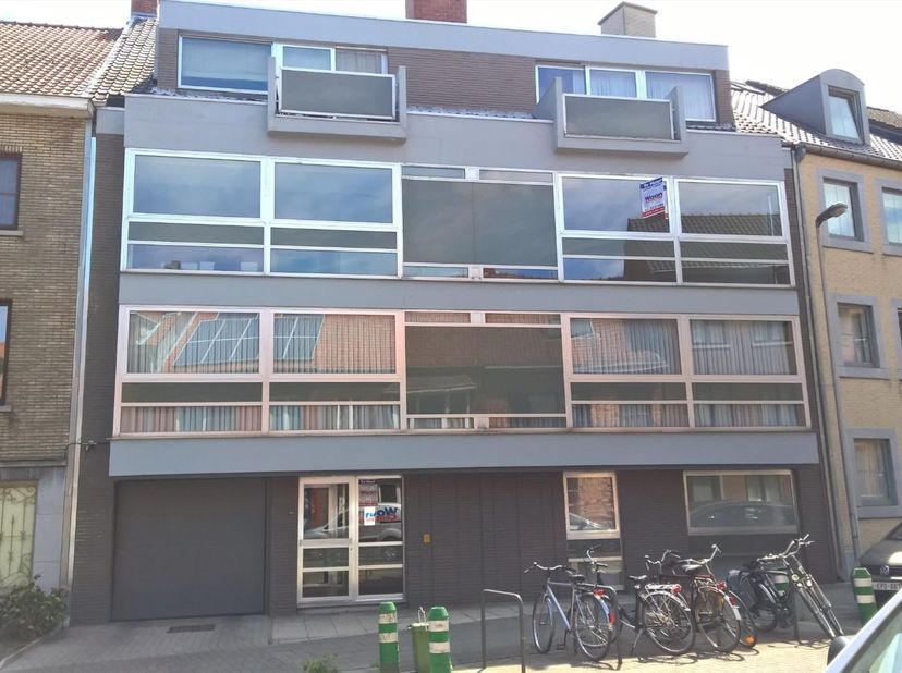 Appartement à louer à Lazarijstraat 153 boîte 4,
                    3500 Hasselt