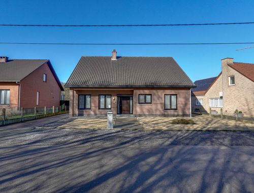                                         Woning te koop in Sint-Truiden, € 374.900
