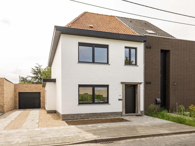Huis te koop in Roterijstraat 7,
                    8710 Sint-Baafs-Vijve