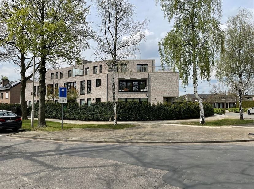 Info : noord@sinjoor.be. ***Les visites ne sont possibles qu'en remplissant une demande de location (formulaire) par l'intermédiaire de l'annonce à ww