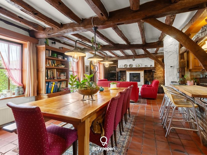We vinden deze charmante hoeve met 3 tot 4 slaapkamers op een mooi perceel van 8 are nabij Zonhoven-centrum. Voor meer informatie ga naar:&amp;nbsp;https: