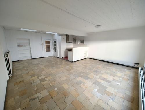                                         App. rez-de-chaussée à louer à Pamel, € 720
