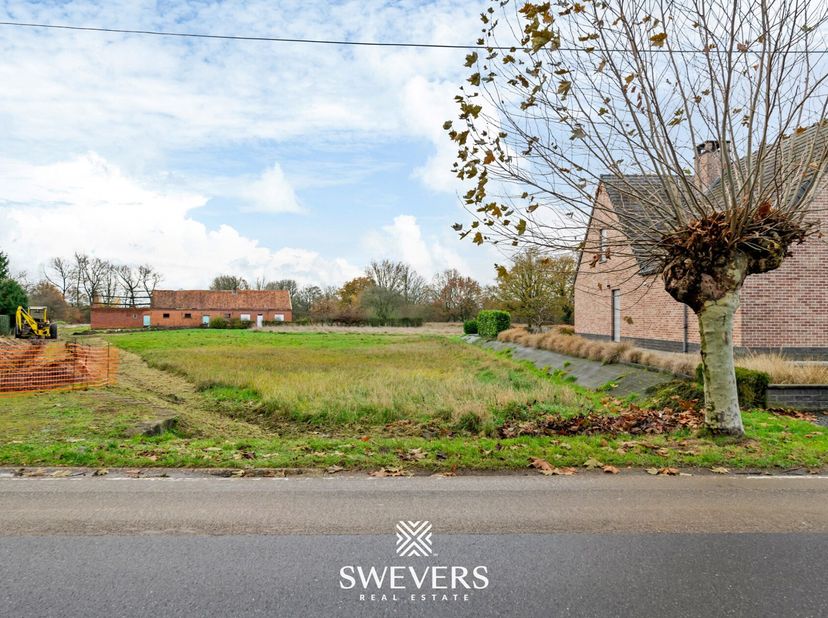Voor meer info en fotos, surf naar www.swevers.be  Deze zuidgerichte bouwgrond in Koersel (14a99) ligt in een rustige, groene woonbuurt met blijvend u