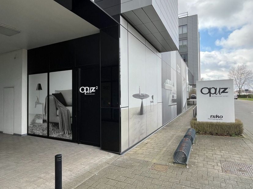 Bien professionnel à vendre
                    à 3500 Hasselt