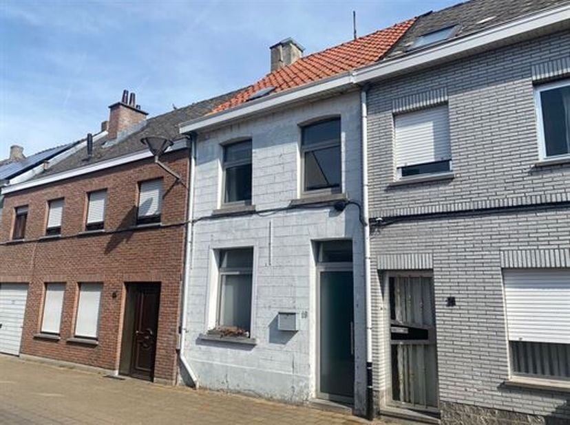 GEZELLIGE WONING 104M² MET 1 SLAAPKAMER EN GROOT TERRAS / BINNENKOER.<br />
 Ligging in centrum nabij Schelde-dijk met vlotte bereikbaarheid via N17,