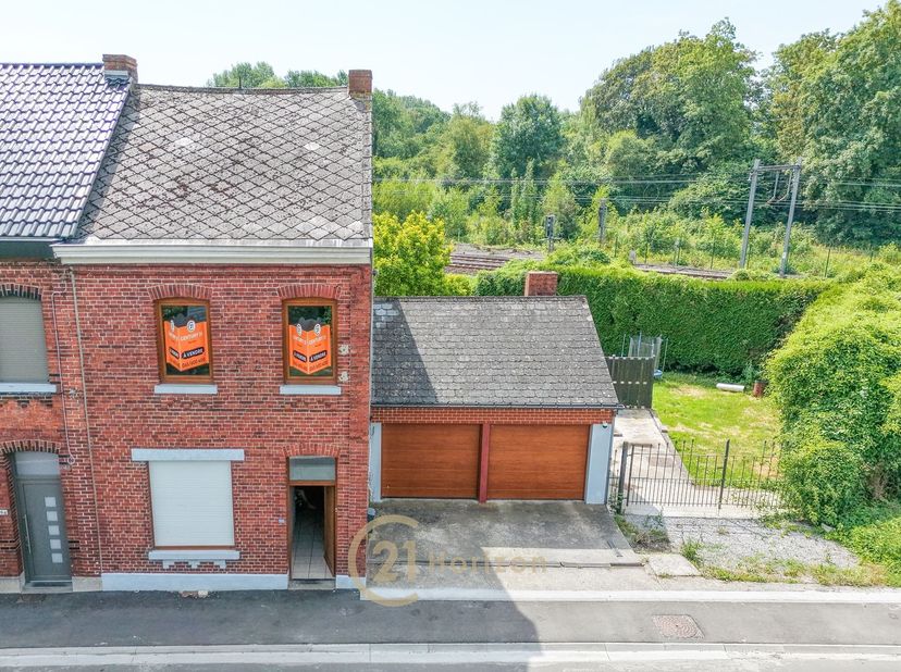 Ref 7529 - Chasse de Saint-Ghislain, 162 - 7300 Boussu.<br />
<br />
Découvrez cette maison 3 façades habitable, située à Boussu, à 2 minutes de la