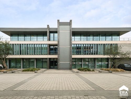                                         Espace de bureaux à vendre à Hasselt, € 1.475.000
