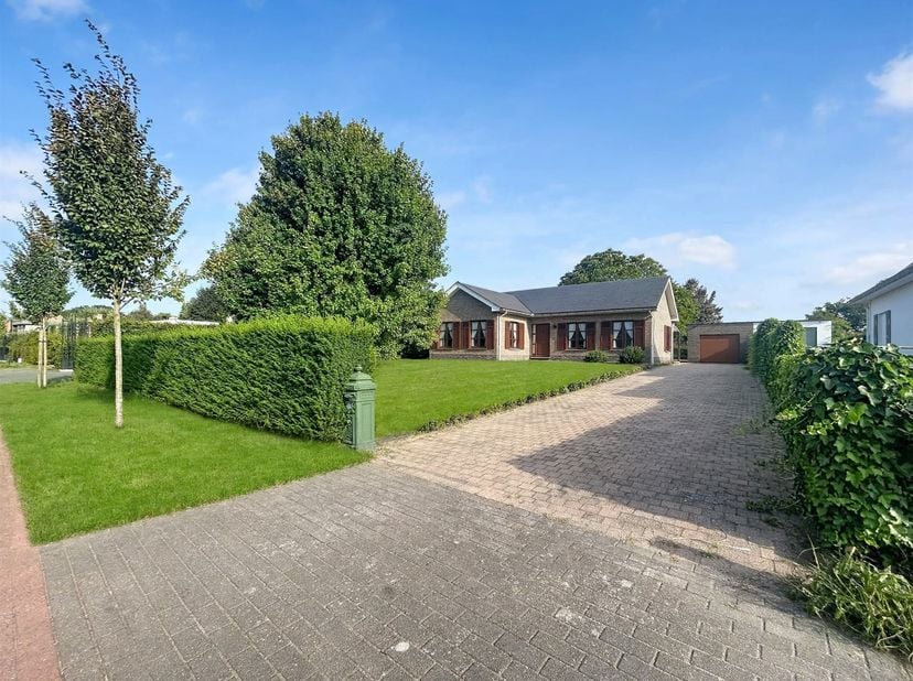 Maison à vendre à Hoogstraat 58,
                    9170 Sint-Pauwels